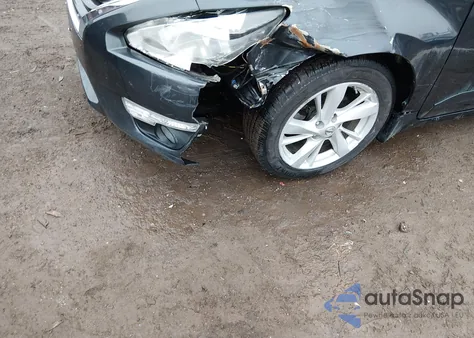 2015 Nissan Altima 2.5 Sv z USA, uszkodzony, nr VIN 1N4AL3AP7FC135630